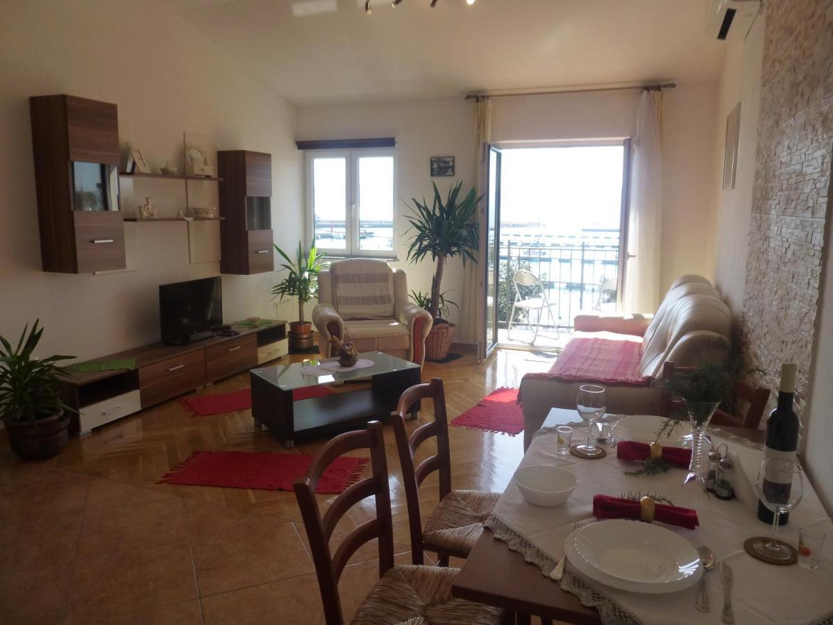 Apartments Monika Novi Vinodolski Kültér fotó